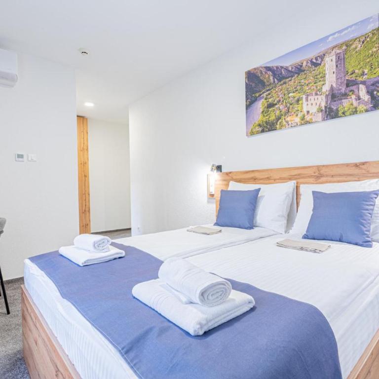 Boutique Hotel Una - Dvokrevetna Soba sa Bračnim Krevetom - 1