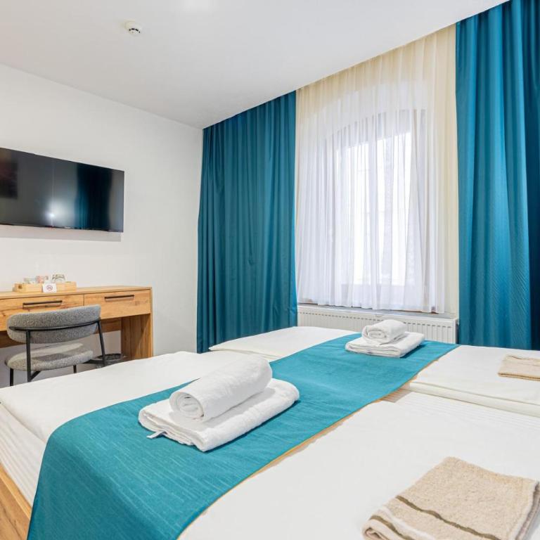 Boutique Hotel Una - Dvokrevetna Soba sa Bračnim Krevetom - 2