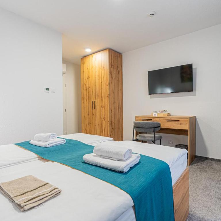 Boutique Hotel Una - Dvokrevetna Soba sa Bračnim Krevetom - 18