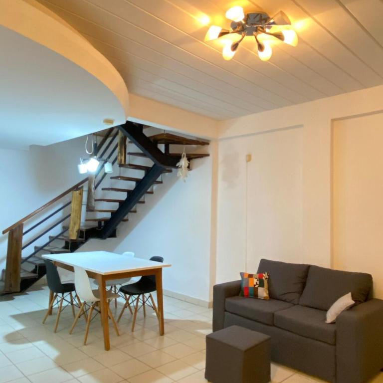 Dúplex Moderno Cerca del Centro Parking Privado - Apartamento de 2 dormitorios - 7