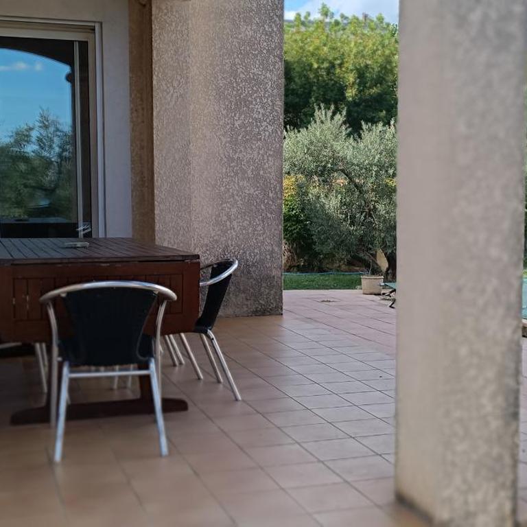 Maison de ville avec piscine - Maison 3 Chambres - 11
