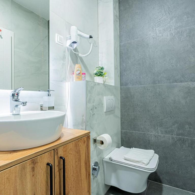Boutique Hotel Una - Dvokrevetna Soba sa Bračnim Krevetom/Zasebnim Krevetima - 1
