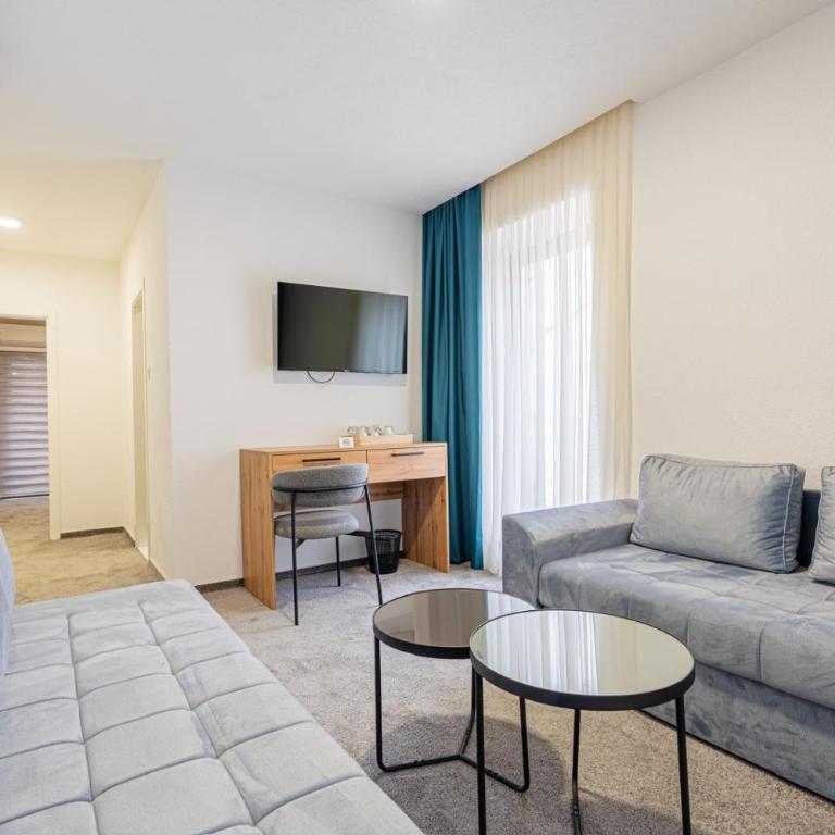 Boutique Hotel Una - Deluks Dvokrevetna Soba sa Bračnim Krevetom/Zasebnim Krevetima - 3