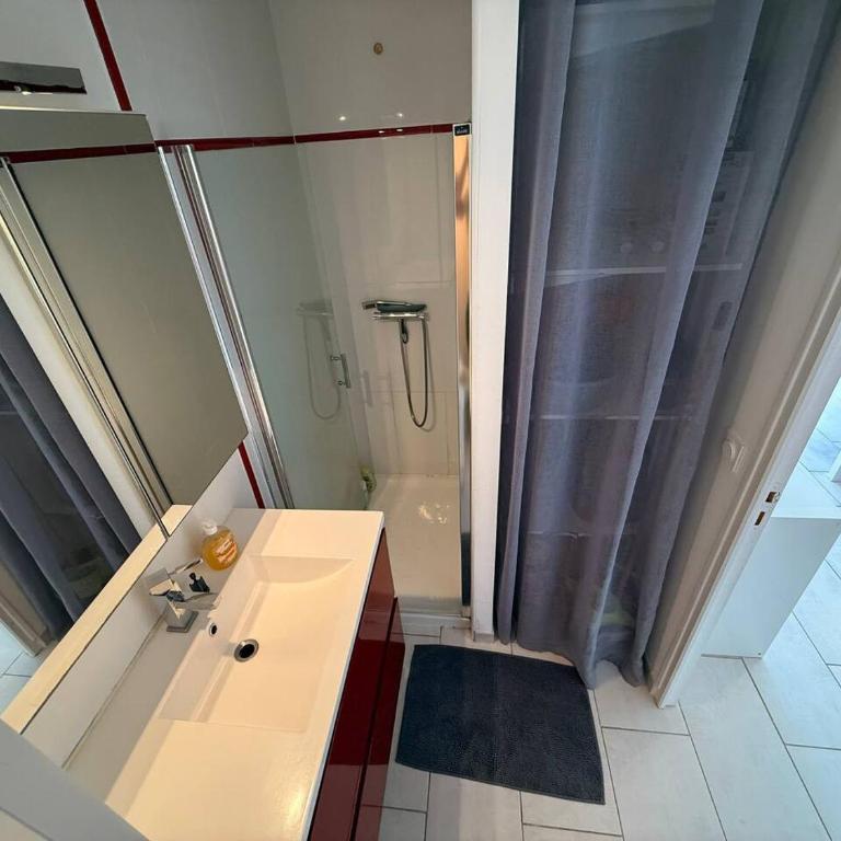 Idéal 5 Pers Terrasse, Parking, Plage - Appartement 1 Chambre - 12