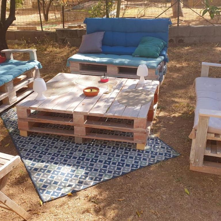 Ground floor apartment of a bucolic villa in town, garden et parking - Maison 1 Chambre - 12