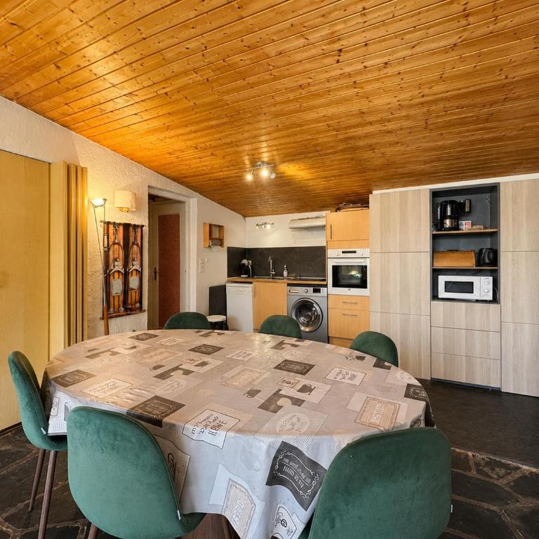 CHALET LE DAHUT - Chalet familial - 8 pers - Avec parking - Chalet 3 Chambres - 4