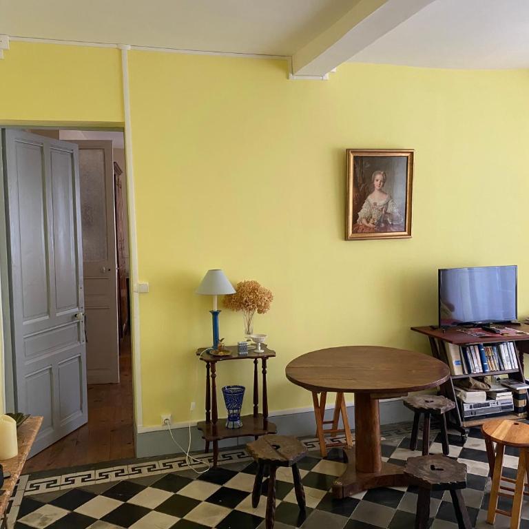 VILLA VICTORIA - CENTRAL - TRIANGLE D'OR DE LUCHON - CASINO - THERMES - TÉLÉCABINES - A 50 METRES DES ALLEES D'ETIGNY - Cycling & Ski House - Maison 5 Chambres - 44