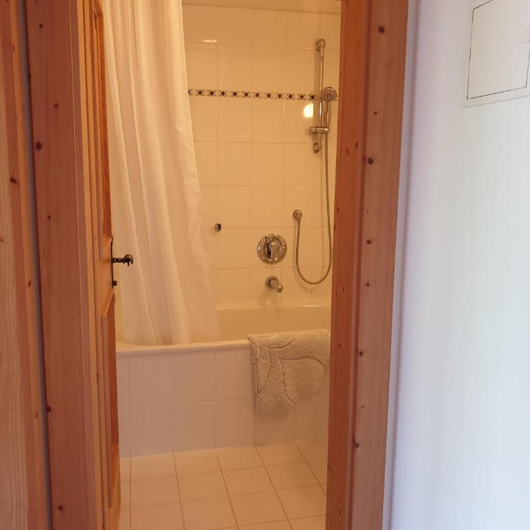 Haus Schiefer - Apartment mit 1 Schlafzimmer - 9