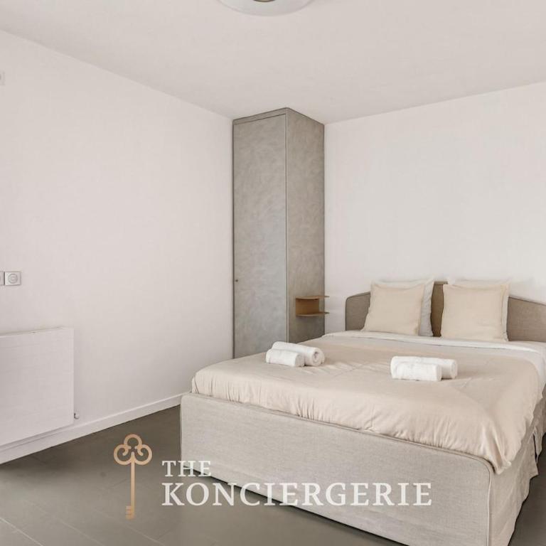 120 m penthouse in Paris - Three-Bedroom Apartment - 6
