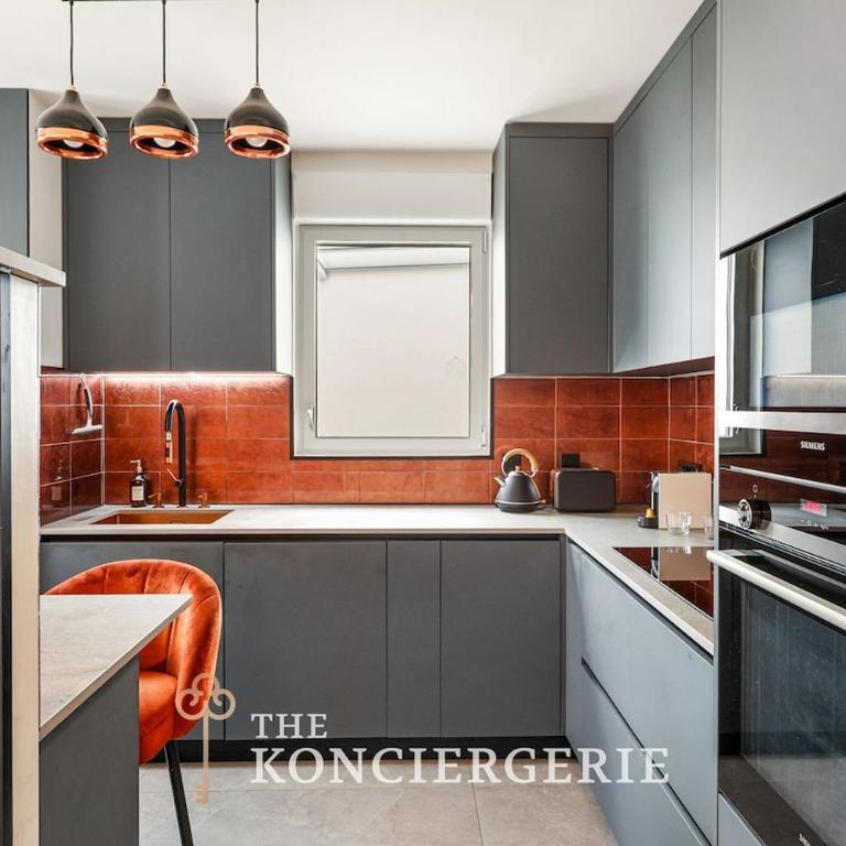 120 m penthouse in Paris - Three-Bedroom Apartment - 12