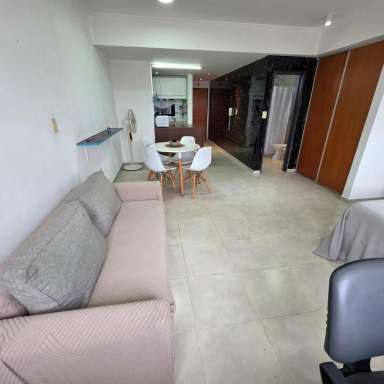 Monoambiente calle 42 - One-Bedroom Apartment - 3