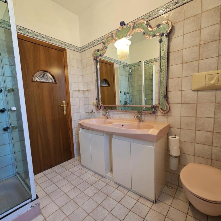 Cà ARIVANLIAL Venice villa apartament - Three-Bedroom Apartment - 12