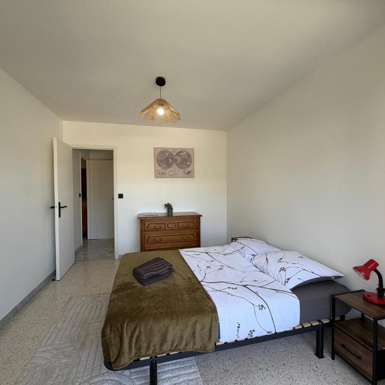 Appartement Familial T3 Terrasse, Clim & Parking Gratuit - Two-Bedroom Apartment with Terrace - 11
