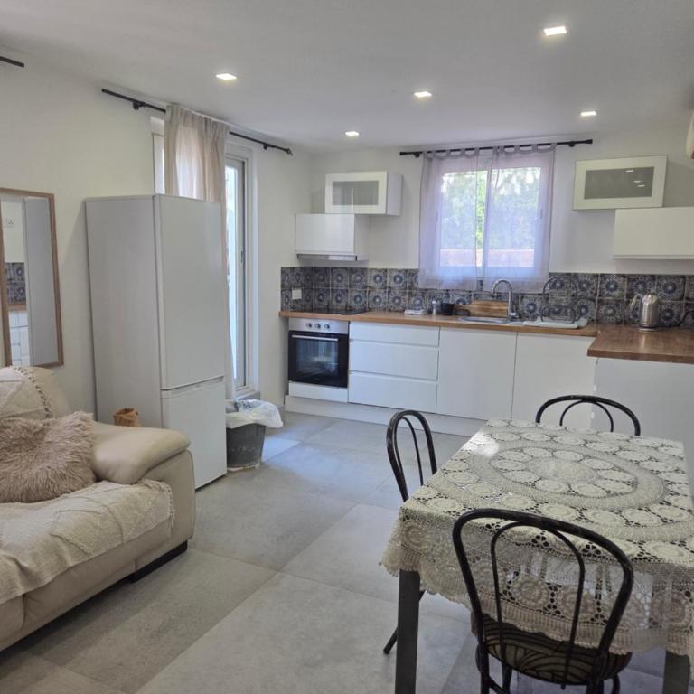 Appartement de charme au calme dans propriété agricole - Maison 1 Chambre - 2