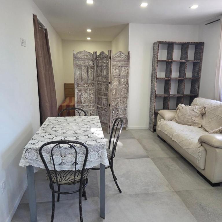 Appartement de charme au calme dans propriété agricole - Maison 1 Chambre - 6