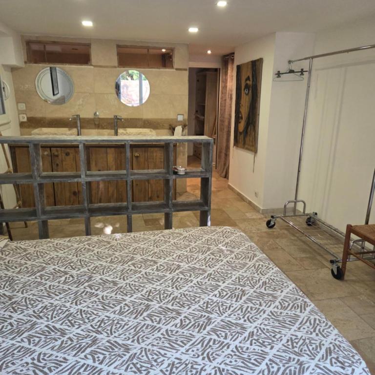 Appartement de charme au calme dans propriété agricole - Maison 1 Chambre - 20