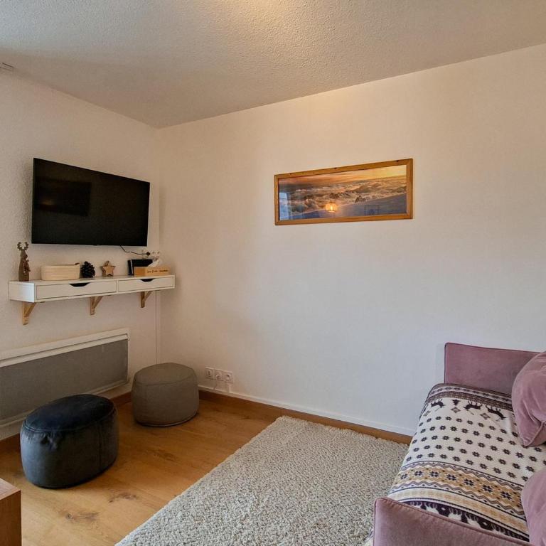 Studio rénové confortable, proche pistes et commerces, balcon - FR-1-425-162 - Studio - 8