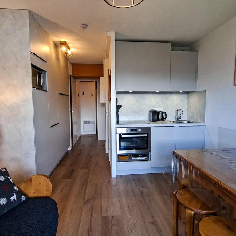Studio rénové avec cabine et balcon au centre de Flaine - Studio - 9
