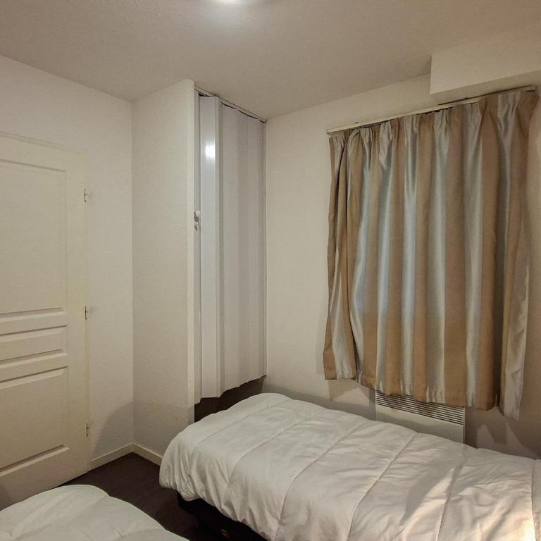 Appartement confortable - 4 pers. - FR-1-425-243 - Appartement - 17