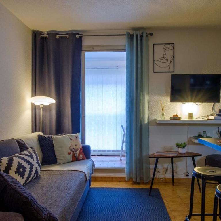 Beautiful apartment with pool close to the beaches - Apartment - 2