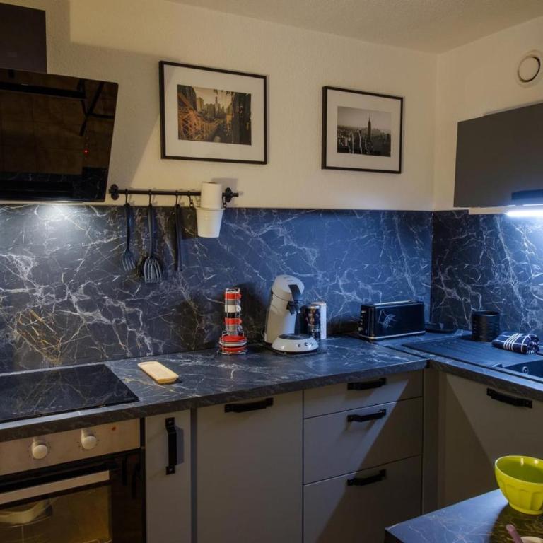 Beautiful apartment with pool close to the beaches - Apartment - 7