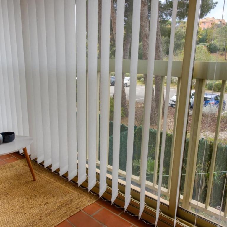 Beautiful apartment with pool close to the beaches - Apartment - 12