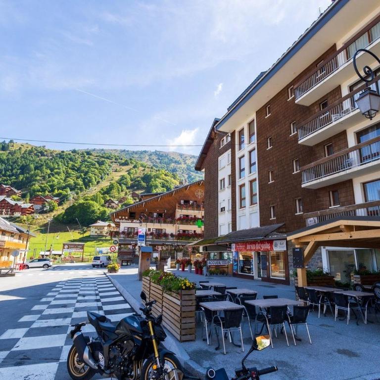 Studio cabine 4 pers, balcon, centre Valloire, proche télécabine, commerces et loisirs - FR-1-263-38 - Studio - 13
