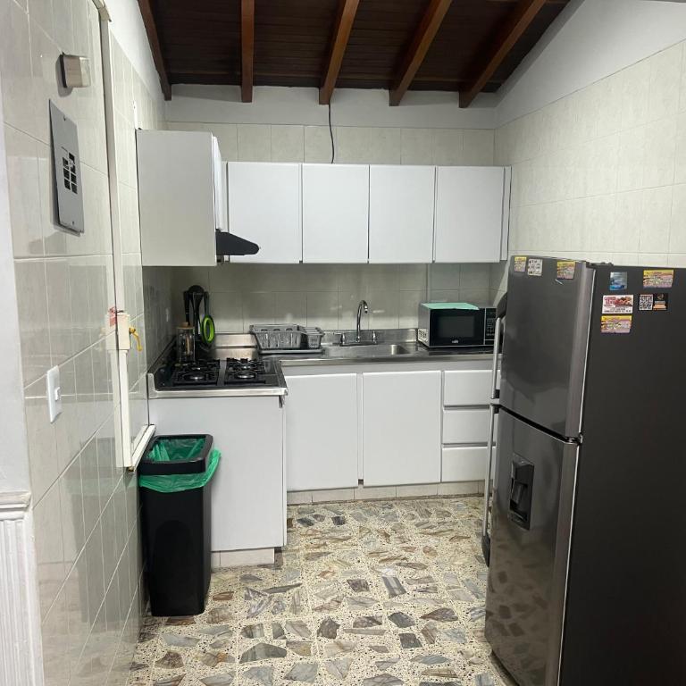 cómodo departamento, cerca al parque, gran variedad gastronomica - Two-Bedroom Apartment - 16