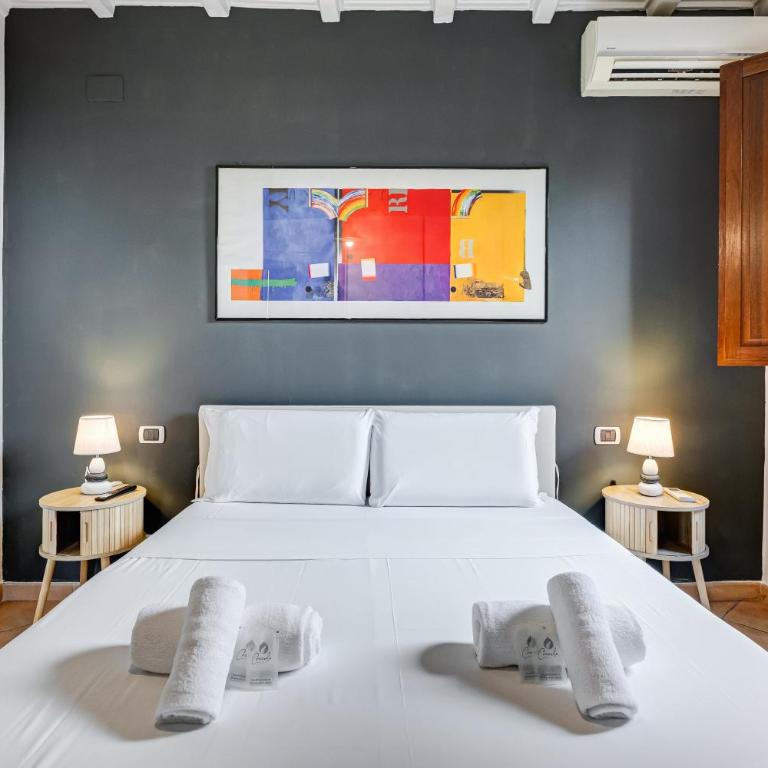 Terracotta & Wooden Beams Style in Historic Center of Rome - Two-Bedroom Standard Apartment - 3
