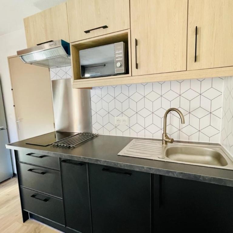 Apt 2 stars at the foot of the slopes in Briançon - Appartement - 25
