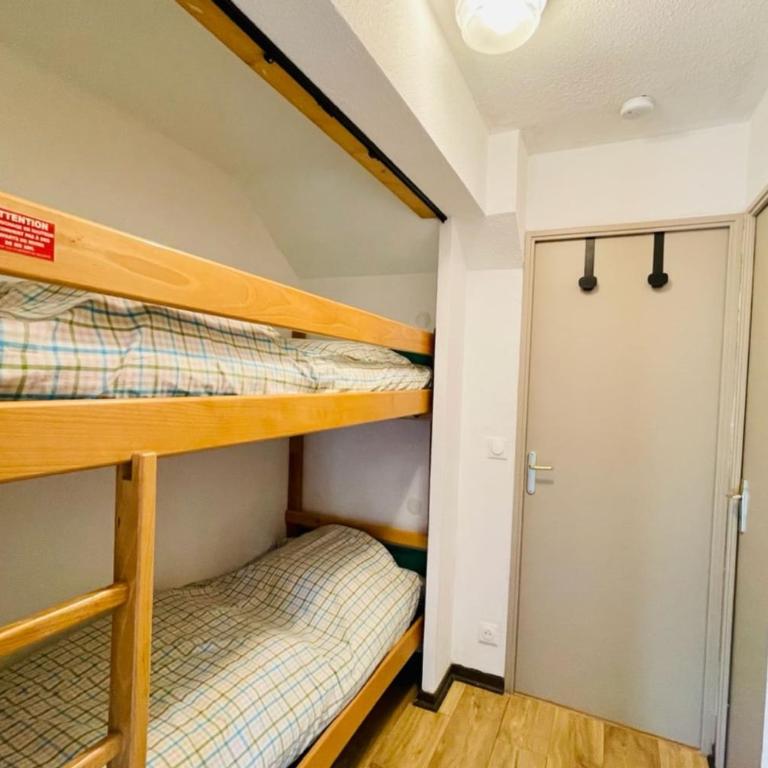 Apt 2 stars at the foot of the slopes in Briançon - Appartement - 26