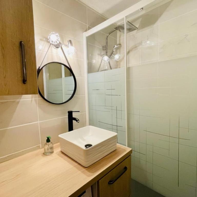 Apt 2 stars at the foot of the slopes in Briançon - Appartement - 28
