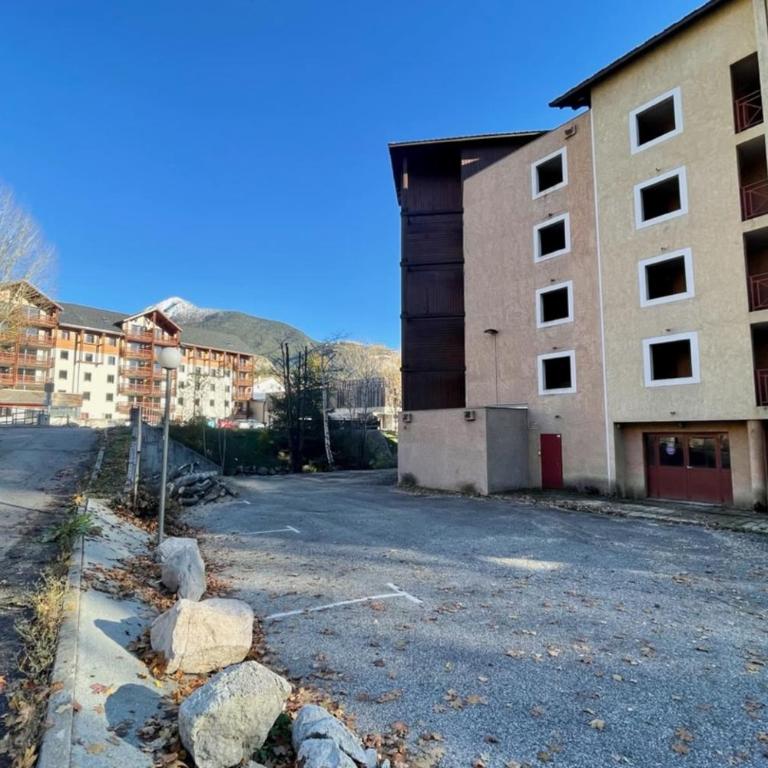 Apt 2 stars at the foot of the slopes in Briançon - Appartement - 31