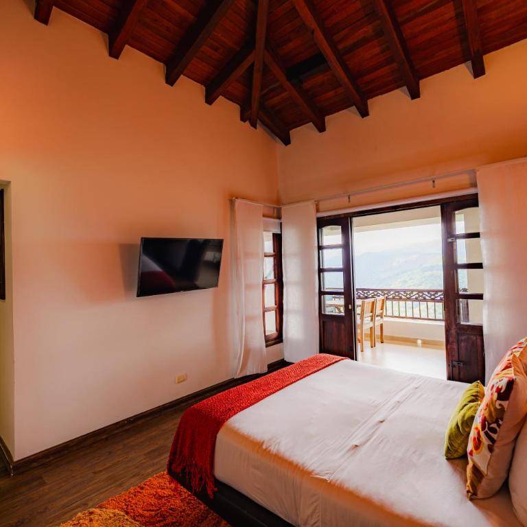 Hotel Reserva Monarca - Habitación Doble con balcón - 11