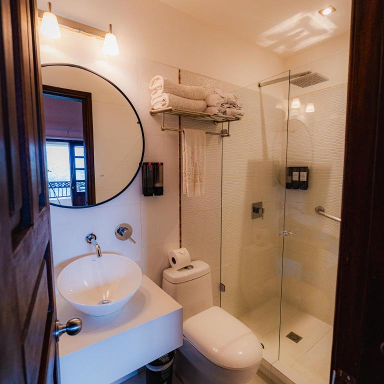 Hotel Reserva Monarca - Habitación Doble con balcón - 13