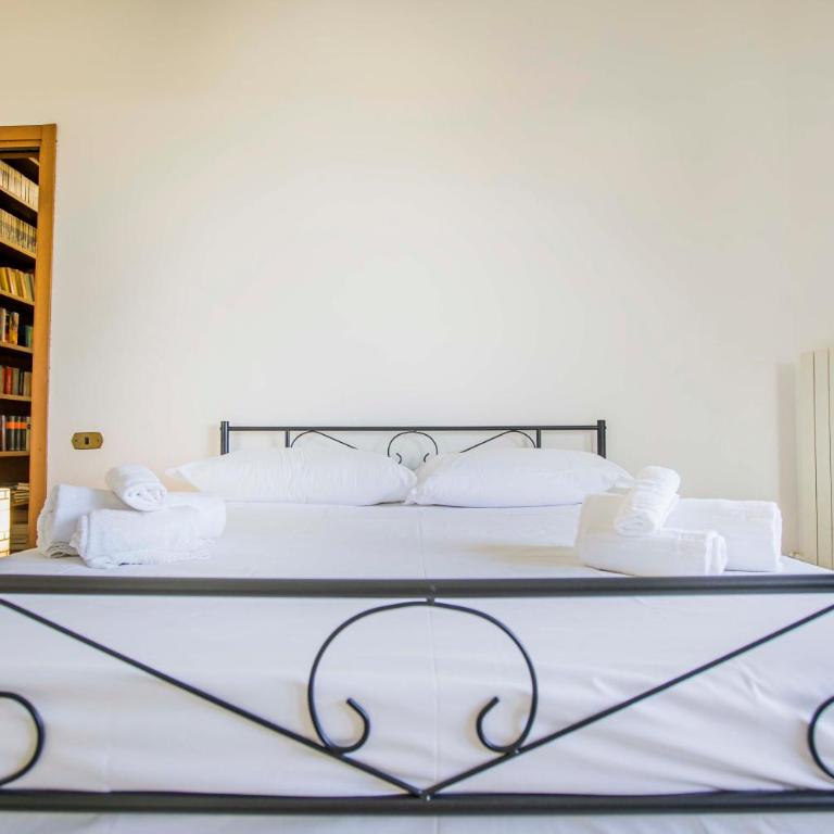 Casa di Pucci - Two-Bedroom Apartment - 26
