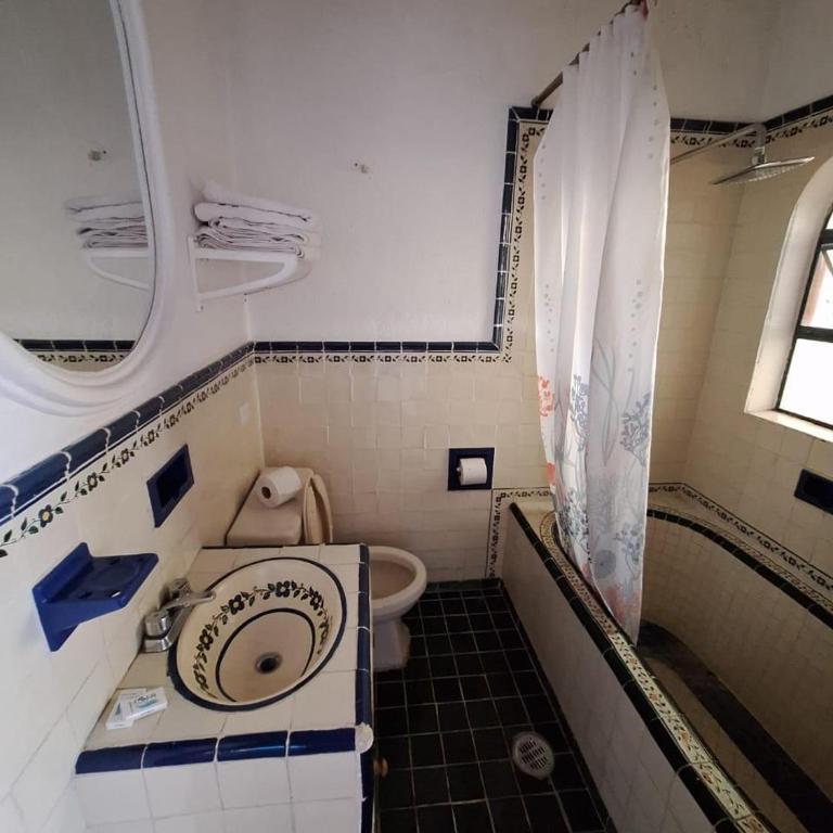 Casa Rosario Centro A UNA CALLE DEL JARDÍN - Habitación Deluxe con 2 camas grandes - 2