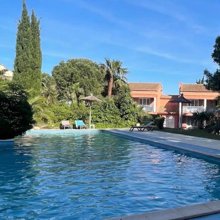 Appart' familial climatisé 4 pers RDC terrasse - Appartement 1 Chambre - 7