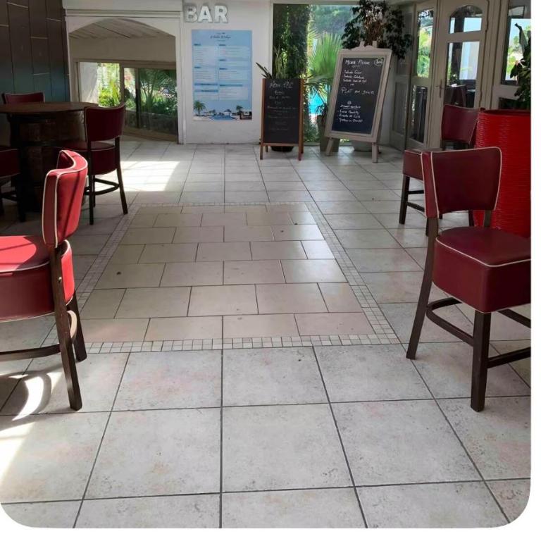 Appart' familial climatisé 4 pers RDC terrasse - Appartement 1 Chambre - 25