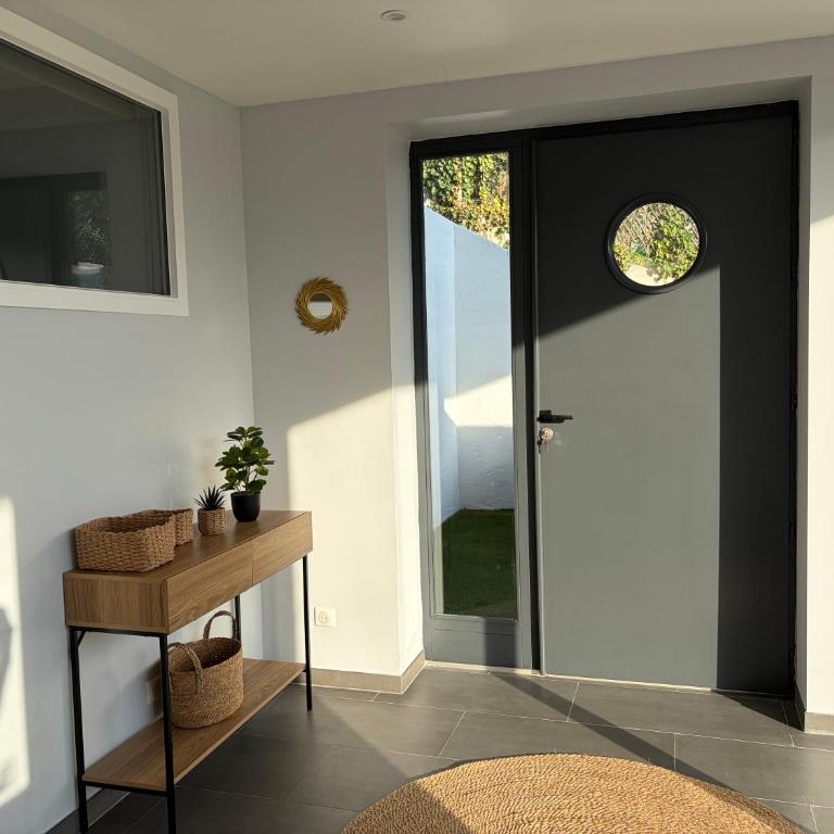 Vue Panoramique, piscine chauffée, jacuzzi & calme - Villa 3 Chambres - 23