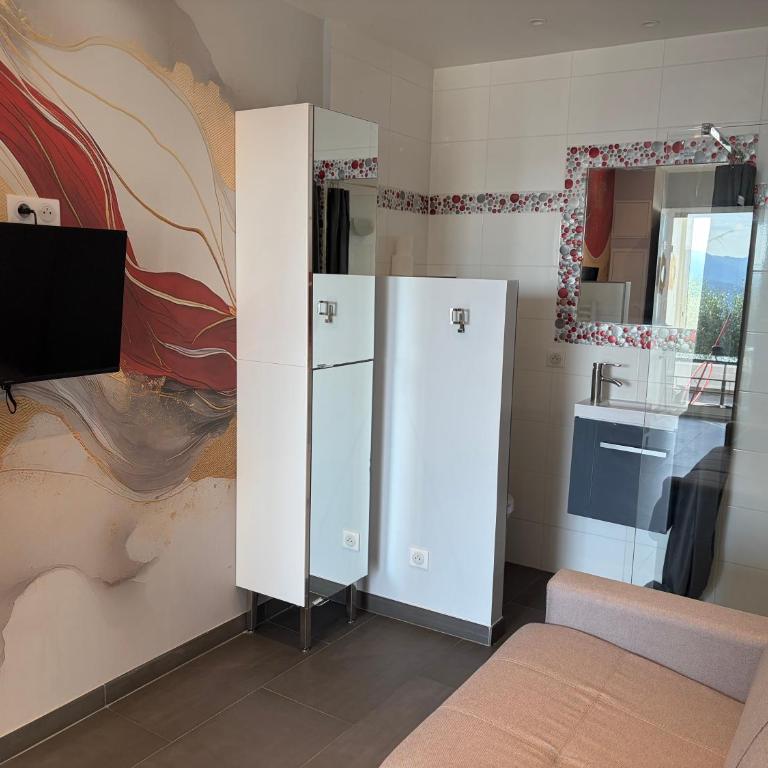 Vue Panoramique, piscine chauffée, jacuzzi & calme - Villa 3 Chambres - 29