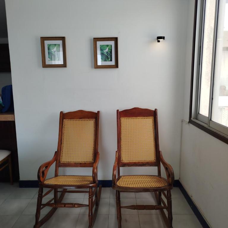 Apartamento Edificio Iroka 4C en el Rodadero Frente al Mar con Balcón y Vista 3 Habitaciones - Apartamento de 3 dormitorios - 10