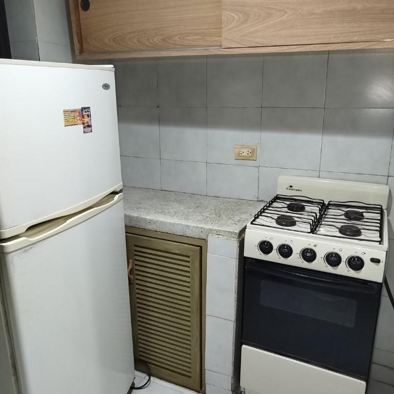 Apartamento Edificio Iroka 4C en el Rodadero Frente al Mar con Balcón y Vista 3 Habitaciones - Apartamento de 3 dormitorios - 13