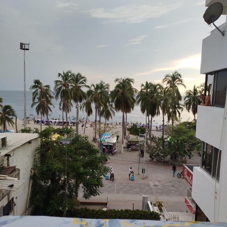 Apartamento Edificio Iroka 4C en el Rodadero Frente al Mar con Balcón y Vista 3 Habitaciones - Apartamento de 3 dormitorios - 5