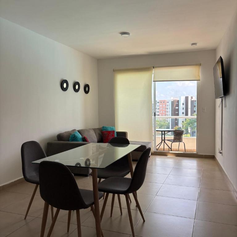 Dream Lagoons - Three-Bedroom Apartment - 10