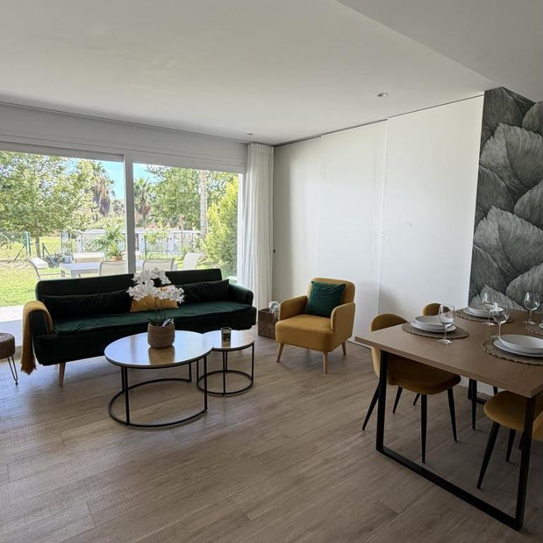 Alcazaba Lagoon & Private Beach Costa del Sol 2105 - Two-Bedroom Apartment - 43