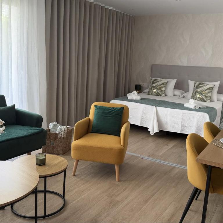 Alcazaba Lagoon & Private Beach Costa del Sol 2105 - Two-Bedroom Apartment - 52