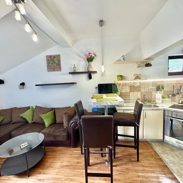 vkstudio apartment - Apartman sa 2 Spavaće Sobe, Balkonom i Pogledom na More - 10