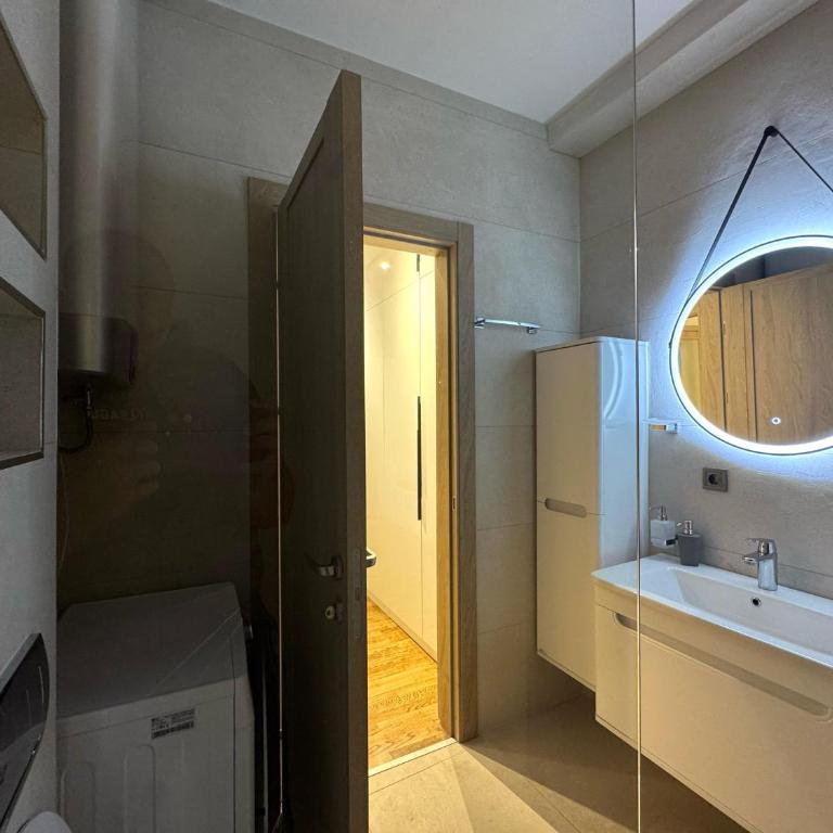 Dukley Gardens Exclusive Villas & Apartments - Budva - Apartman sa 2 Spavaće Sobe i Pogledom na More - 10