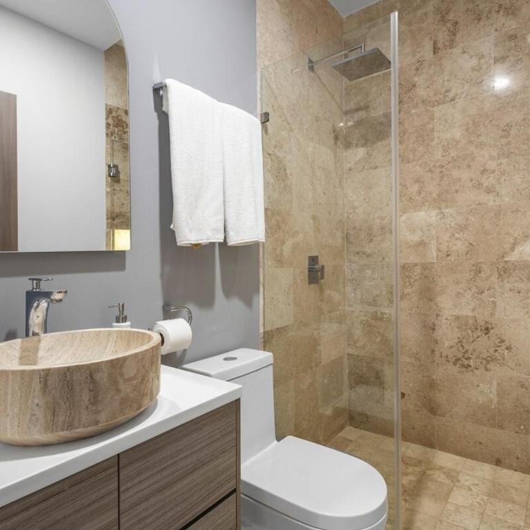 1 BD Soaking Tub 500 m from Jaguar Park and Beach - Apartment mit 2 Schlafzimmern - 2